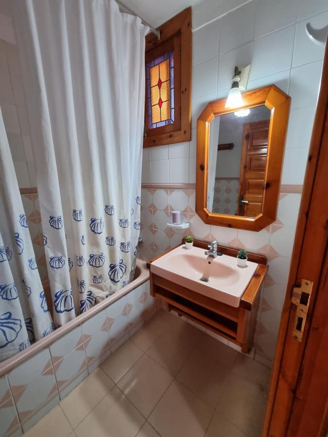 Studio Apartment No 1 Directly On The Beach And Sea, Terrace, Heated Pool, Wifi Playa de las Americas  Exterior photo