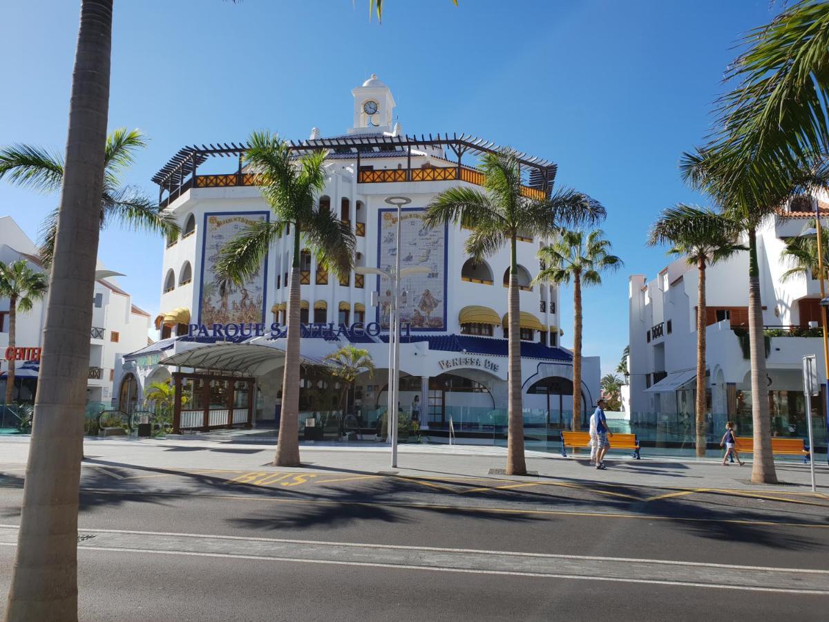 Studio Apartment No 1 Directly On The Beach And Sea, Terrace, Heated Pool, Wifi Playa de las Americas  Exterior photo